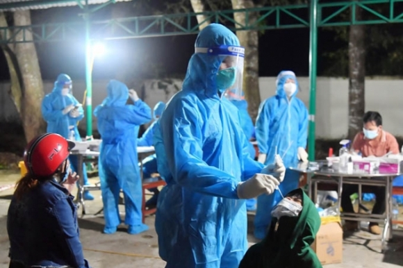 2 F0 Tiep Tuc Tang Trong Cac Doan Nguoi Ve Mien Tay