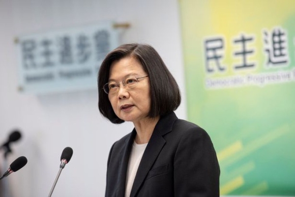 1 Dai Loan Tuyen Bo Cung Ran Giua Luc Nuoc Soi Lua Bong Voi Trung Quoc