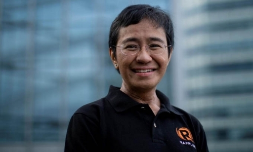 1 Chu Nhan Nobel Hoa Binh Chi Trich Facebook