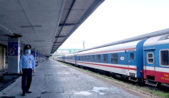 9 Ngay Dau Tien Ga Ha Noi Mo Ban Ve Tro Lai Cac Tuyen Tau Bac Nam