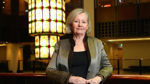 2 Chi Viet Thieu 1 Dau Phay Trong Bai Dang Facebook Nguoi Dan Ong Co Nguy Co Bi Ket An Va Mat 4 Ty Dong Ngon Nganh Cau Chuyen Het Suc Eo Le