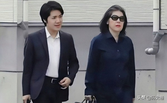 3 Be Boi Lien Tiep Bua Vay Vi Hon Phu Cua Cong Chua Nhat Ban He Lo Chan Dung Nguoi Me Chong Bi Du Luan Len An