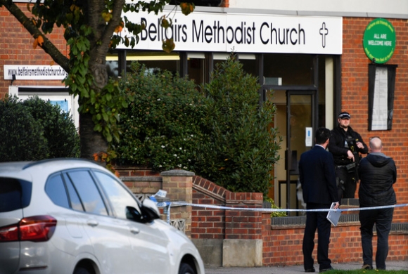 1 Canh Sat Anh Vu Dam Chet Nghi Si Amess La Hanh Dong Khung Bo