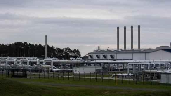 1 Dong Chay Phuong Bac 2 Tam Diem Tranh Cai Nga   Phuong Tay Giua Khung Hoang Nang Luong