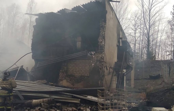 1 No Toang Nha May Thuoc Sung O Nga