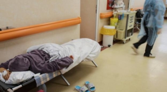 7 Ben Trong Mat Bao Lan Song Covid 19 Moi O Chau Au