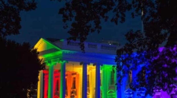 1 My Cap Ho Chieu Dau Tien Voi Tuy Chon Gioi Tinh X