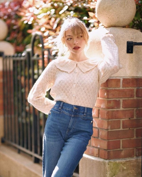 2 Gai Phap Dien Quan Jeans Voi 4 Kieu Ao Nay De Trong That Phong Cach Than Thai