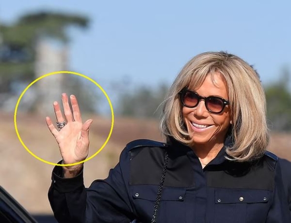 3 Cuoc Hoi Ngo Giua Cac De Nhat Phu Nhan Vo Tong Thong Phap Gay Chu Y Voi Chi Tiet Bat Thuong Nhan Vat Chiem Spotlight Gay Ngo Ngang