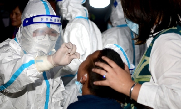 1 Mot Huyen O Trung Quoc Chuyen Do Toan Bo Den Giao Thong Vi Ca Covid 19