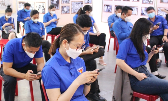 1 Hang Ngan Ban Tre Vuot Chuong Ngai Vat O Hoi Thi Cai Cach Hanh Chinh