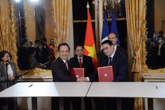 2 Thu Tuong Pham Minh Chinh Va Thu Tuong Phap Chung Kien Nhieu Thoa Thuan Hop Tac Hang Chuc Ty Usd Voi Phap