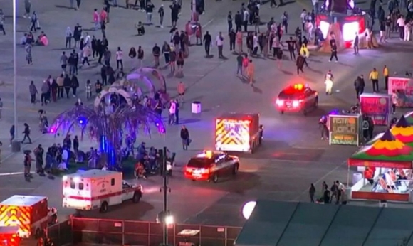 2 Tham Kich Giam Dap Tai Dai Nhac Hoi My Toi Thay Moi Nguoi Dang Chet Dan