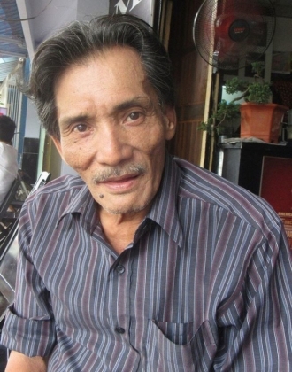 3 Ns Thuong Tin Ke Ve Vo Tre Kem 32 Tuoi It Noi Chuyen Khi Nao Can Tien Moi Goi Len Thong Bao