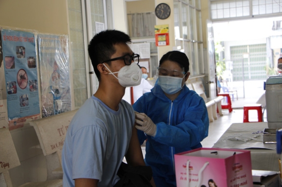 1 Mien Tay Siet Hoat Dong Cua Nguoi Dan Tang Cuong Tiem Vac Xin