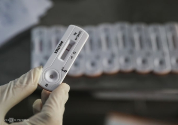 1 Giam Gan Mot Nua Gia Xet Nghiem Covid 19