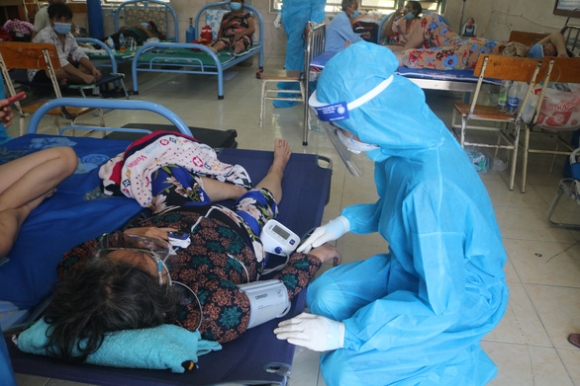 1 So Y Te Tphcm De Xuat Dua 750 Y Bac Si Ra Truong Xuong Phuc Hoi Y Te Co So