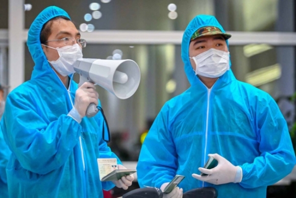 1 Khan Tim Nguoi Den Hang Loat Dia Diem La Quan An Ngan Hang Cho Di Xe Buyt Circle K