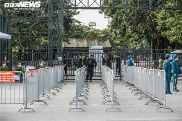 2 Nguoi Ham Mo Den My Dinh Tiep Suc Tuyen Viet Nam Dau Nhat Ban