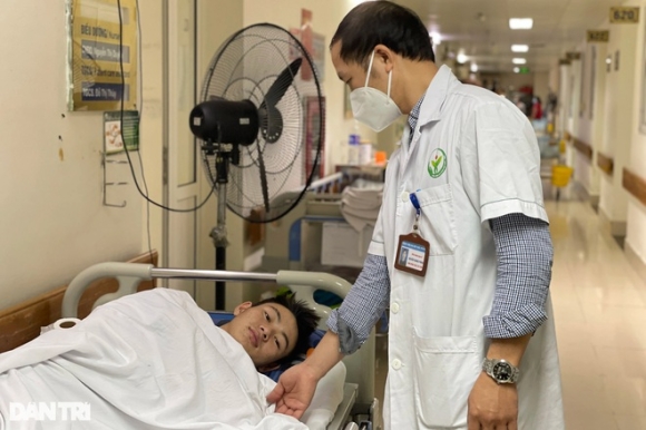 2 Xot Xa So Phan Nghiet Nga Cua Cau Be Nguoi Dao Lam Phu Ho Nuoi Em Gai Nho