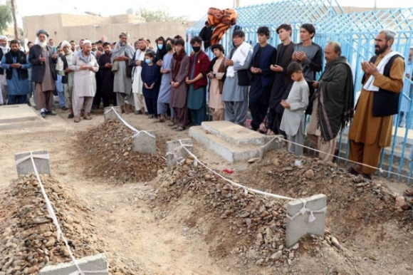 2 Diep Vien Afghanistan Dau Quan Cho Is