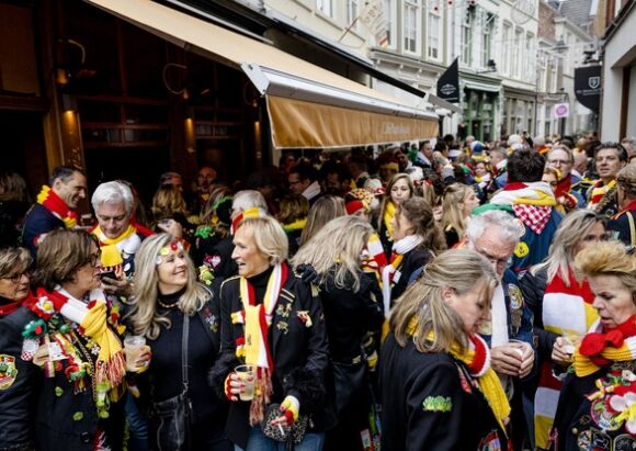 1 Dich Covid 19 The Gioi Ngay 13 11 Ha Lan Lai Phong Toa Mot Phan