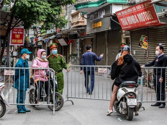 1 Ha Noi Phuong Phu Do Nang Cap Do Dich Chuyen Sang Mau Do