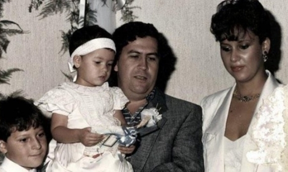 1 Vua Cocaine Tung Dot Hai Trieu Usd Suoi Am Cho Con