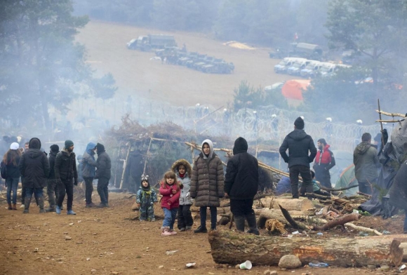 11 Tham Canh Cua Nguoi Di Cu Mac Ket O Cua Ngo Chau Au