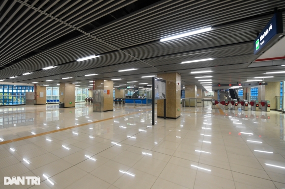 4 Tau Duong Sat Cat Linh   Ha Dong Bat Ngo Vang Khach Sang Dau Tuan