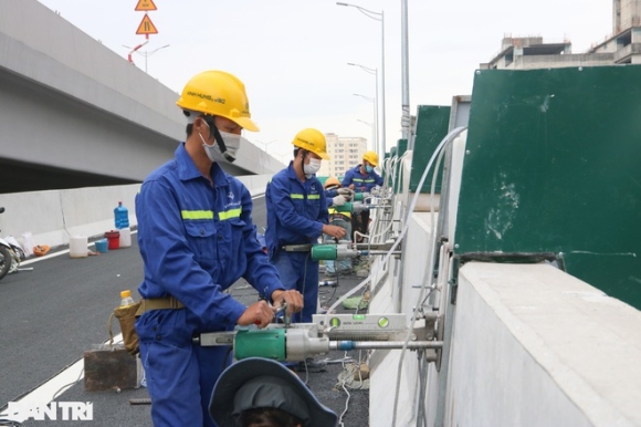 6 Gap Rut Lap Vach Chong On Doc Tuyen Duong Tren Cao Hien Dai Nhat Ha Noi