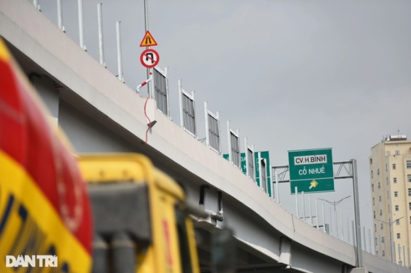 7 Gap Rut Lap Vach Chong On Doc Tuyen Duong Tren Cao Hien Dai Nhat Ha Noi