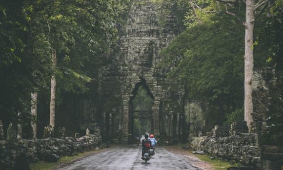 4 Covid 19 The Gioi 16 11 Chau A Mo Cua Chau Au Tang Cuong Vac Xin