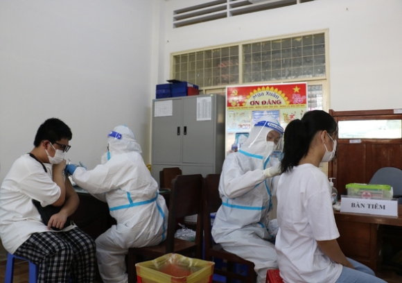 1 Ca Mau Se Xet Nghiem Tong The Tren Toan Tinh