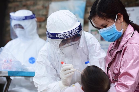 1 Ngay 1711 Co 9849 Ca Mac Covid 19 Nhieu Tinh Thanh Tang So Mac