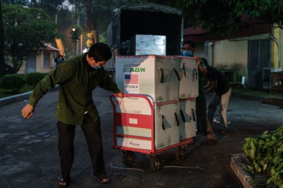 2 Them 1 Trieu Lieu Vac Xin Moderna Do My Trao Tang Ve Den Ha Noi