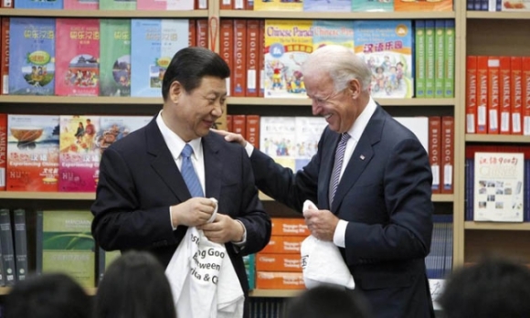 2 Thong Diep Cua Ong Tap Khi Goi Ong Biden La Lao Bang Huu