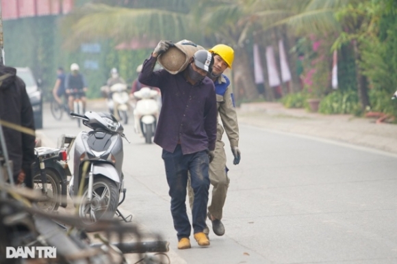 9 Ha Noi Can Canh Thao Do Bai Tau Thuyen Hoang Phe Nhieu Nam O Ho Tay