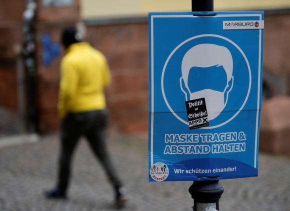 1 Covid 19 Ba Merkel Canh Bao Tinh Hinh Bao Dong O Duc