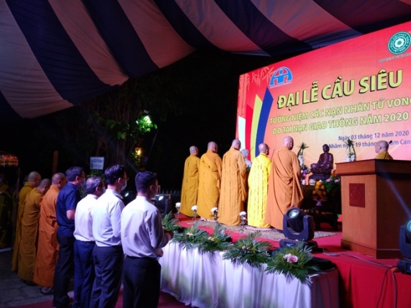 1 Xuc Dong Dai Le Ky Sieu Tuong Niem Dong Bao Qua Doi Vi Covid 19