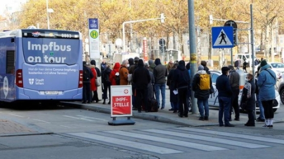 2 So Ca Benh Lap Ky Luc Quan Chuc Ao Keu Goi Ap Lenh Phong Toa Voi Ca Nguoi Da Tiem Vac Xin