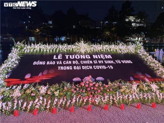 2 Tuong Niem Dong Bao Tu Vong Va Can Bo Chien Si Hy Sinh Vi Covid 19