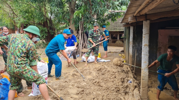 3 Khac Phuc Hau Qua Sat Lo Kinh Hoang O Nui Cam Thay Bo Doi Den Ca Xom Ai Cung Mung