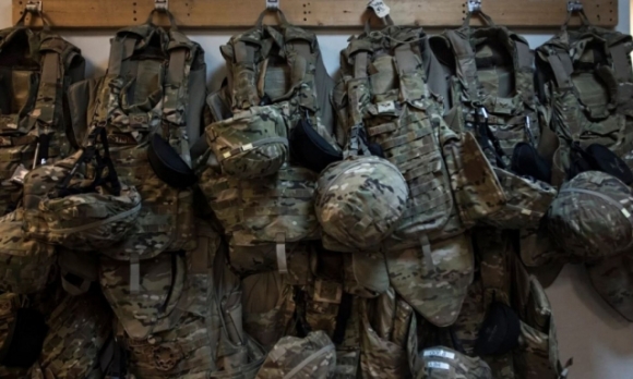 1 My Mua Phai Lo Ao Giap Trung Quoc Khong Chong Duoc Dan