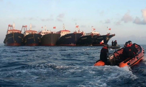 3 300 Tau Nghi Cua Dan Quan Bien Trung Quoc Quan Thao Bien Dong