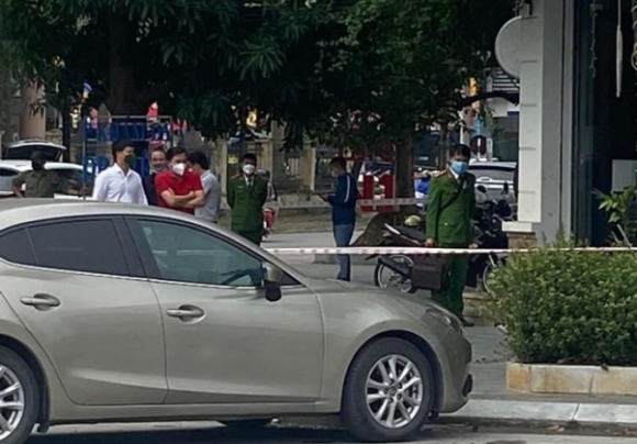 7 Sat Thu Rut Sung Ban Giam Doc Trong Quan Ca Phe O Nghe An