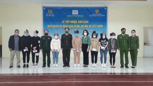 1 14 Nan Nhan Nguoi Viet Bi Ban Sang Myanmar Duoc Dua Ve