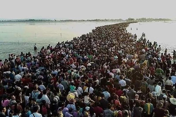 1 Myanmar It Nhat 15 Nguoi Thiet Mang Tren Duong Di Chua