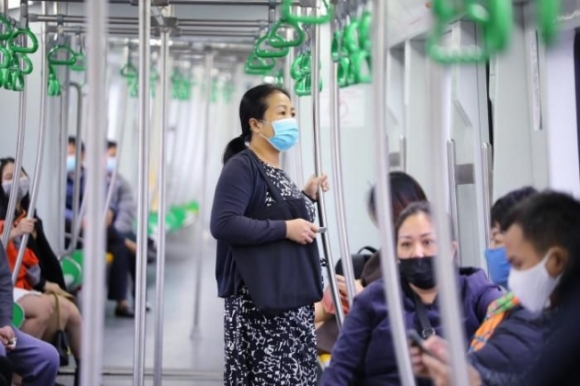 11 Tau Cat Linh   Ha Dong Vang Khach Nhieu Khoang Trong Sang Dau Tuan