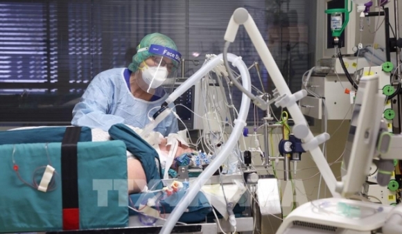 1 Thu Tuong Duc Canh Bao Nguy Co He Thong Y Te Som Qua Tai Do Dich Covid 19